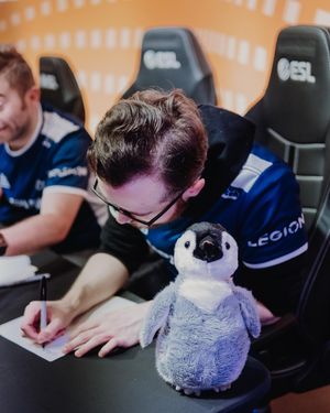 Image post by @complexitygaming on Instagram