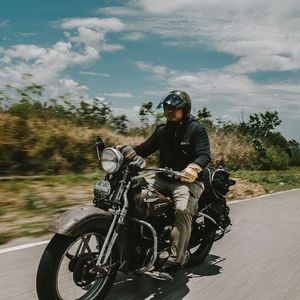 Image post by @boldriders on Instagram