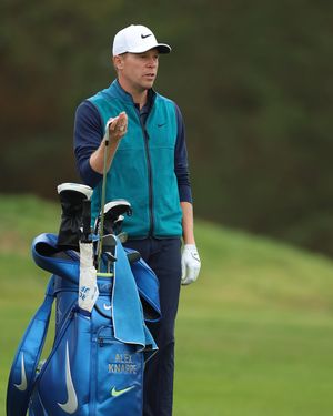 Image post by @alexknappegolf on Instagram