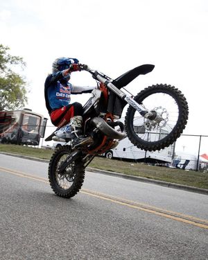 Image post by @DayInTheDirtDownSouth on Facebook