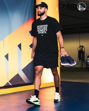 Image post by @warriors on Instagram
