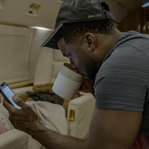 Image post by @kevinhart4real on Instagram