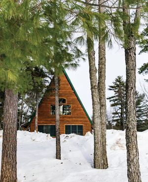 Image post by @themainemag on Instagram
