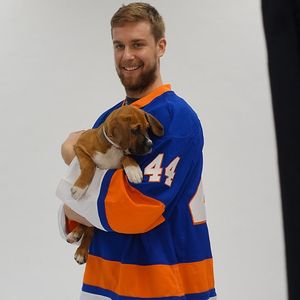 Image post by @nyislanders on Instagram