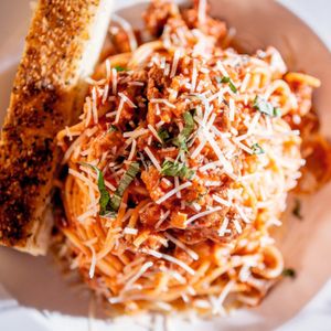 Image post by @parryspizza on Instagram