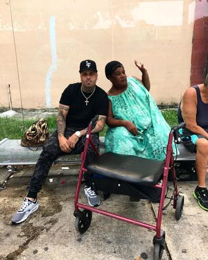 Image post by @nickyjam on Instagram