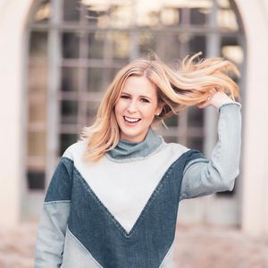 Image post by @elizaphotobeth on Instagram