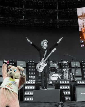 Image post by @rocksound on Instagram
