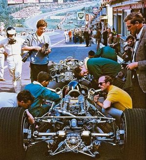 Image post by @theracingpilot on Instagram