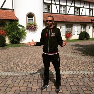 Image post by @_tonyparker09 on Instagram