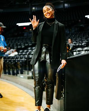 Image post by @goshockerswbb on Instagram