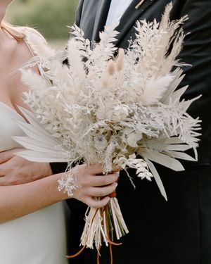 Image post by @thebloombartx on Instagram