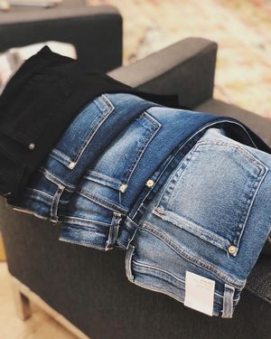 Image post by @shopoutoftown on Instagram