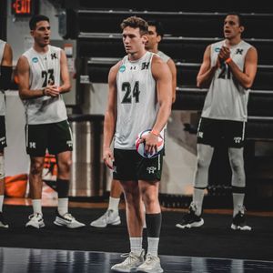 Image post by @hawaiimvb on Instagram