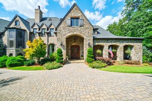Image post by @christiesrealestate on Instagram