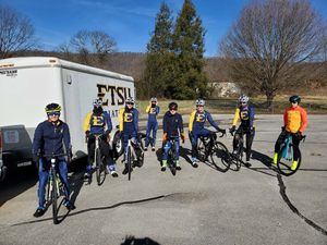 Image post by @etsuwomenstriathlon on Instagram