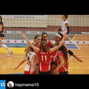 Image post by @texasvolleyball on Instagram