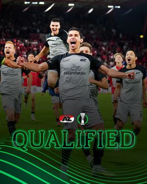 Image post by @azalkmaar on Instagram