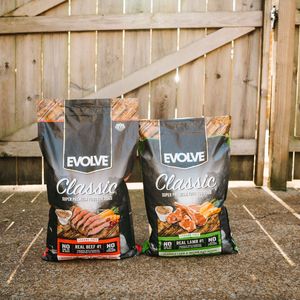 Image post by @evolvepetfood on Instagram