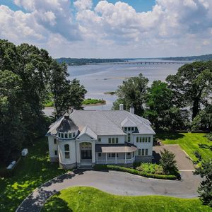 Image post by @christiesrealestate on Instagram