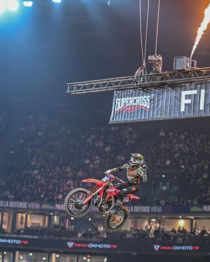 Image post by @foxmoto on Instagram
