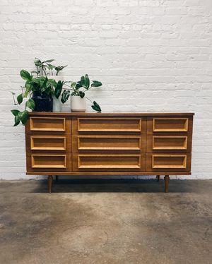 Image post by @goodwill_inw on Instagram