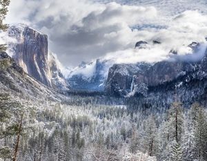 Image post by @nationalparkscollective on Instagram