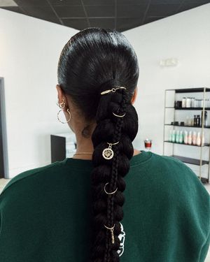 Image post by @vipluxuryhaircare on Instagram