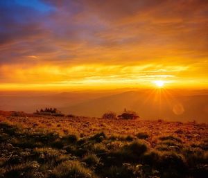 Image post by @JustinPotterPhotography on Facebook