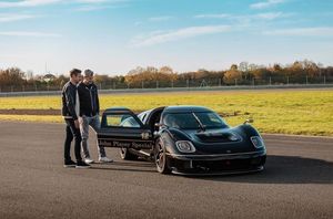 Image post by @jensonbutton on Instagram