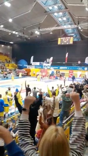 Video post by @arkagdyniakosz on Instagram