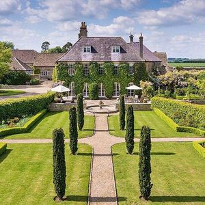 Image post by @christiesrealestate on Instagram