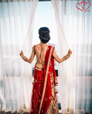 Image post by @thismodernlovephoto on Instagram