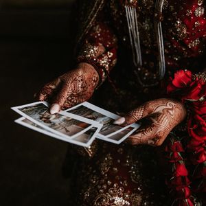 Image post by @thismodernlovephoto on Instagram