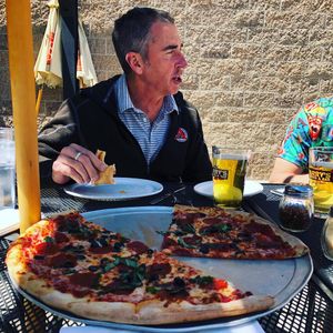 Image post by @parryspizza on Instagram