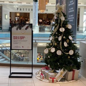 Image post by @rockinghammall on Instagram