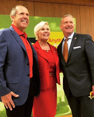 Image post by @housuperbowl on Instagram