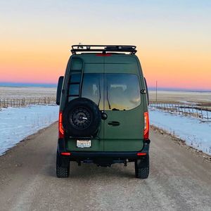 Image post by @owl.van.engineering on Instagram