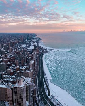 Image post by @exploreschicago on Instagram