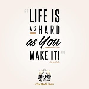 Image post by @lookmomnohands on Instagram