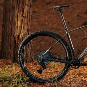 Image post by @esigrips on Instagram