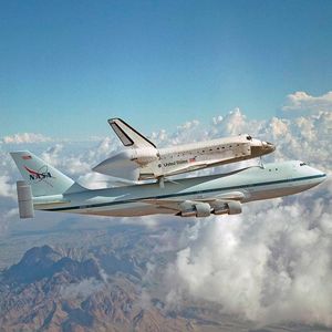 Image post by @nasaartemis on Instagram