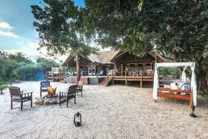 Image post by @chiawasafaris on Instagram