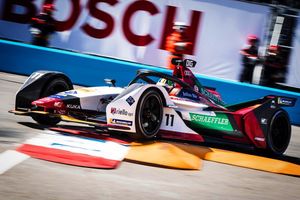 Image post by @lucasdigrassi on Instagram