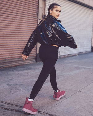 Image post by @nikela on Instagram