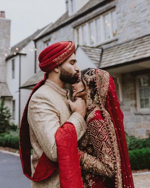 Image post by @thismodernlovephoto on Instagram