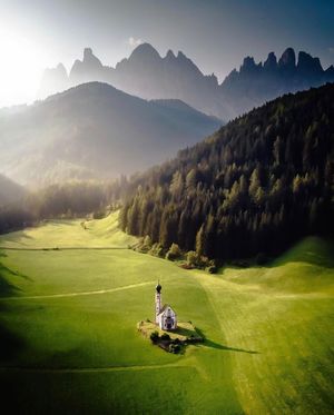 Image post by @dronepals on Instagram