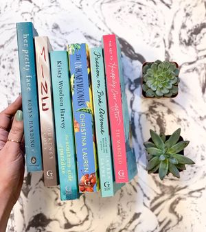 Image post by @gallerybooks on Instagram
