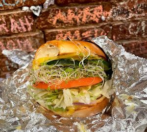 Image post by @bagelstreetdeli on Instagram