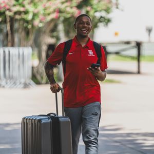 Image post by @uhcougartf on Instagram
